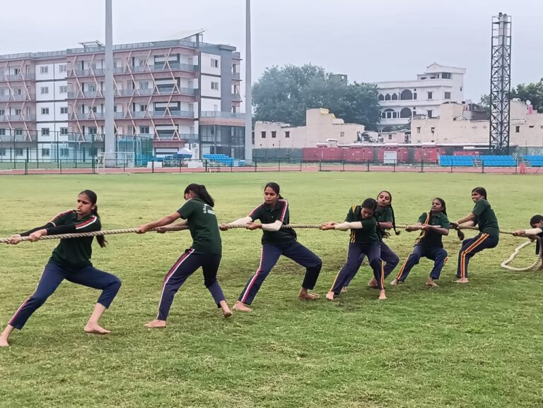 वाराणसी में जनपद स्तरीय सांसद खेलकूद प्रतियोगिता 2025 का भव्य समापन, 319 खिलाड़ियों ने दिखाया दमखम