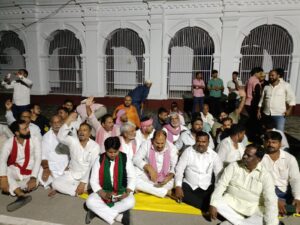 samajwadi-party-ballia-demonstration.webp